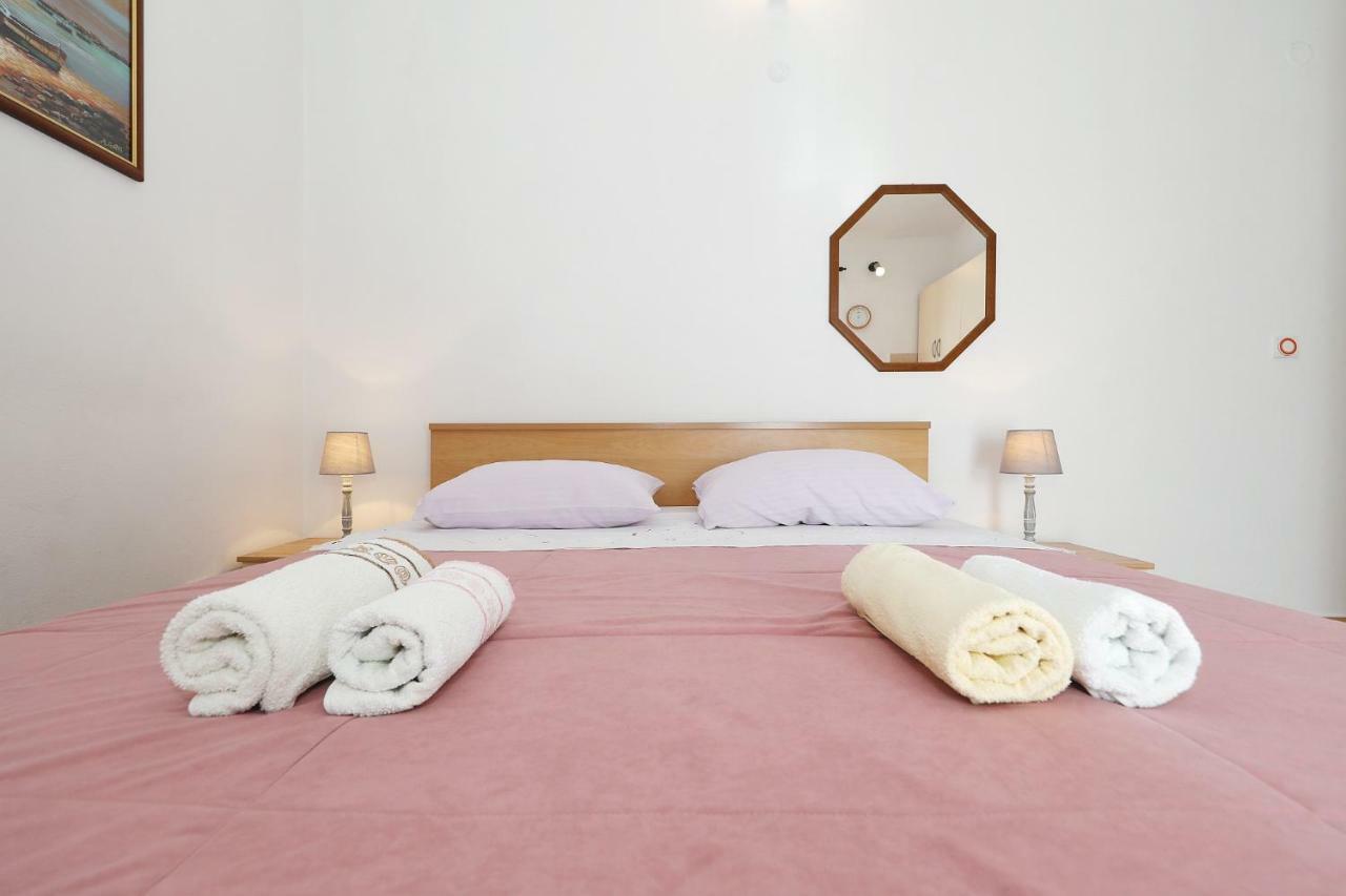 Apartments Vedrana 비오그라드나모루 외부 사진
